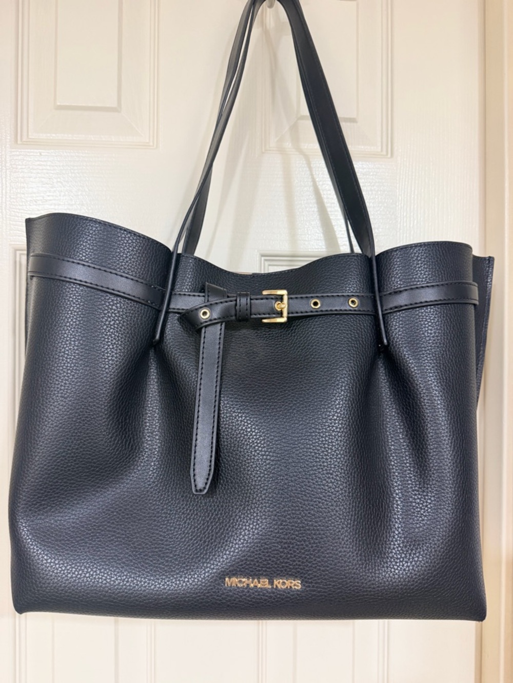 NWT Michael Kors Emilia Large EW Tote Black Pebbled Leather $558 Retail Work Bag